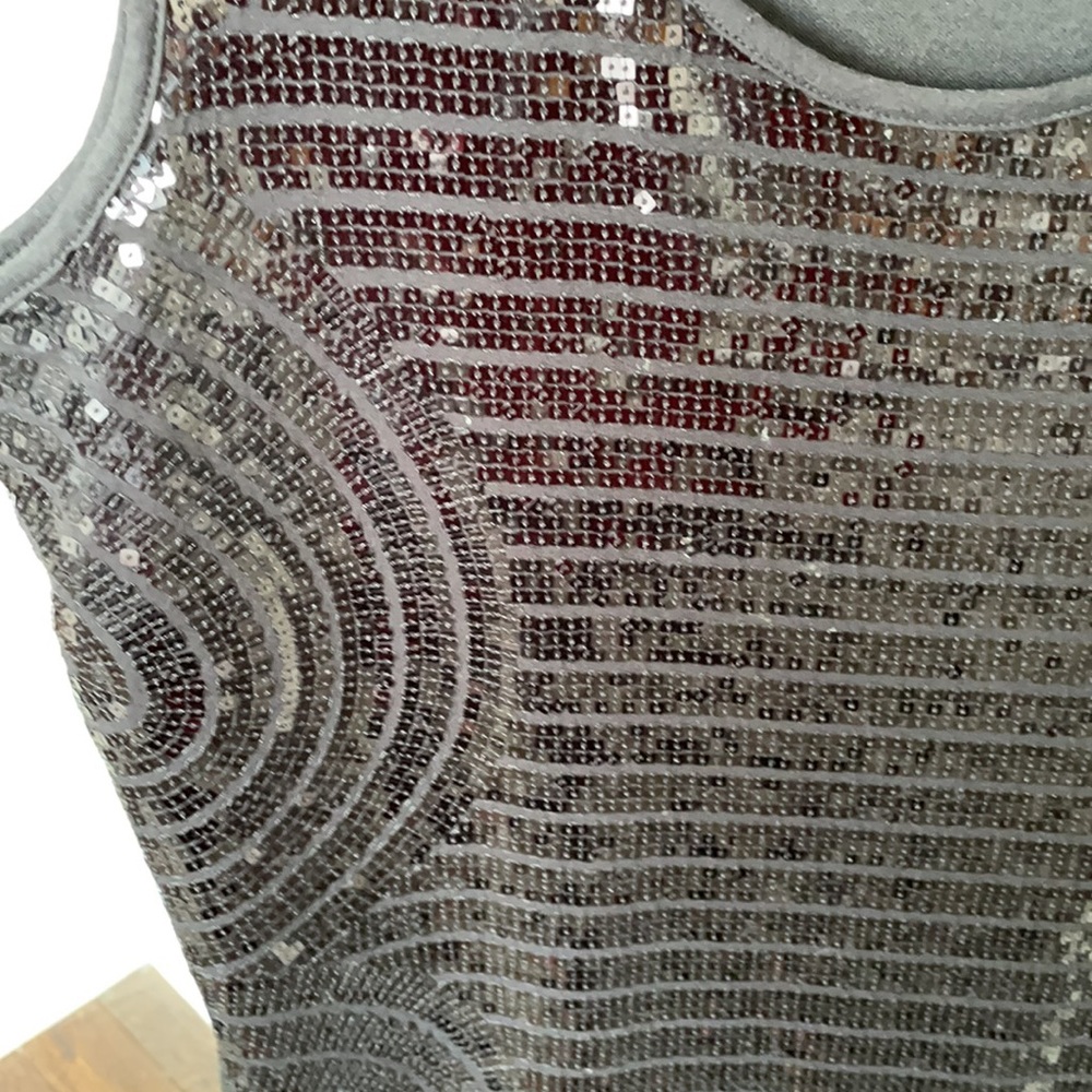 Ladies sequinned top - Picture 2 of 3